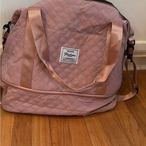Pink Quilted Vacuum TravelWomen's Bag